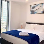 Luxury 2 Bedroom Apartment, Broad Street Birmingham